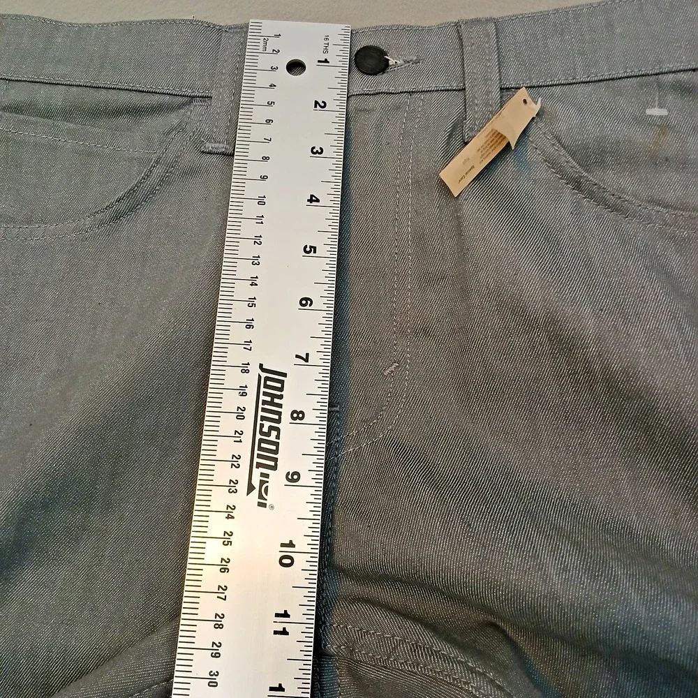 Vintage Levi's 562 Loose Straight Fit Line 8 Jeans Mens Denim Gray Size 34 x 32
